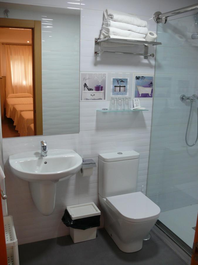 Hostal La Hispanidad Málaga Exteriör bild